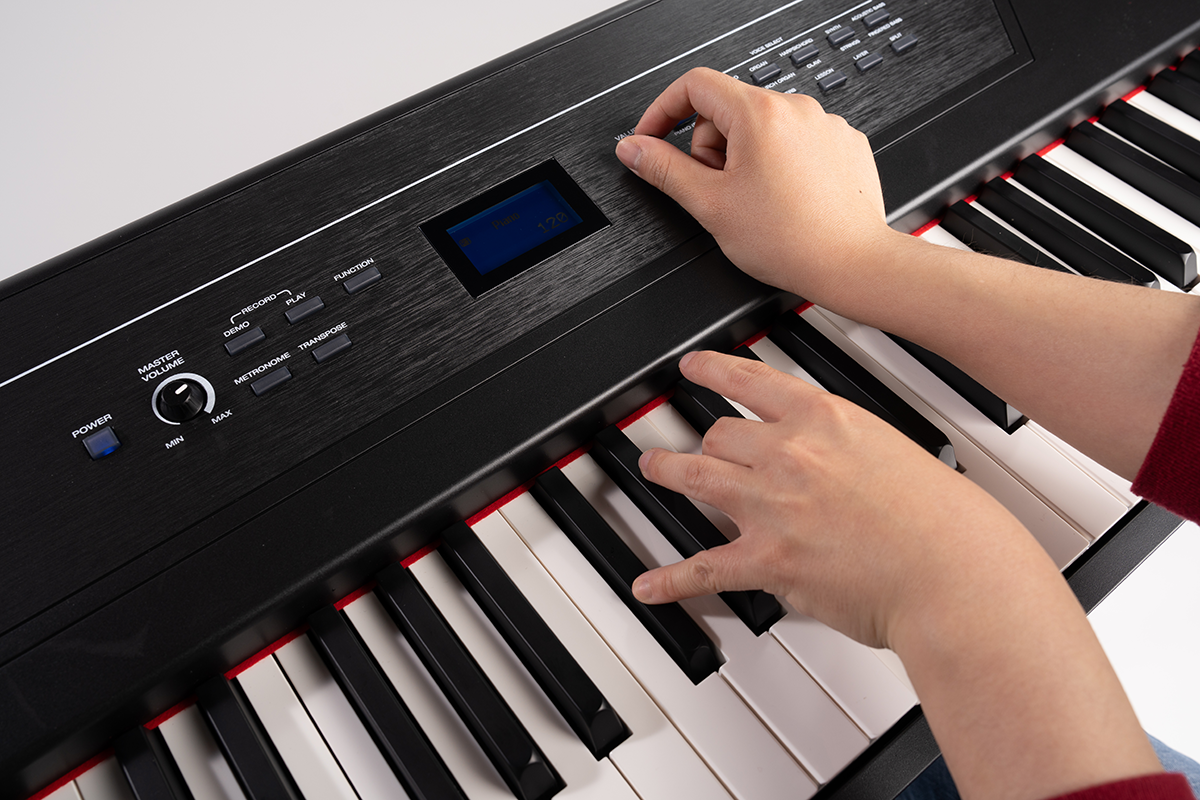 ALESIS RECITALPRO (スタンドは別途) Amazon.com: Alesis Recital Pro - 88 Key Digital Piano